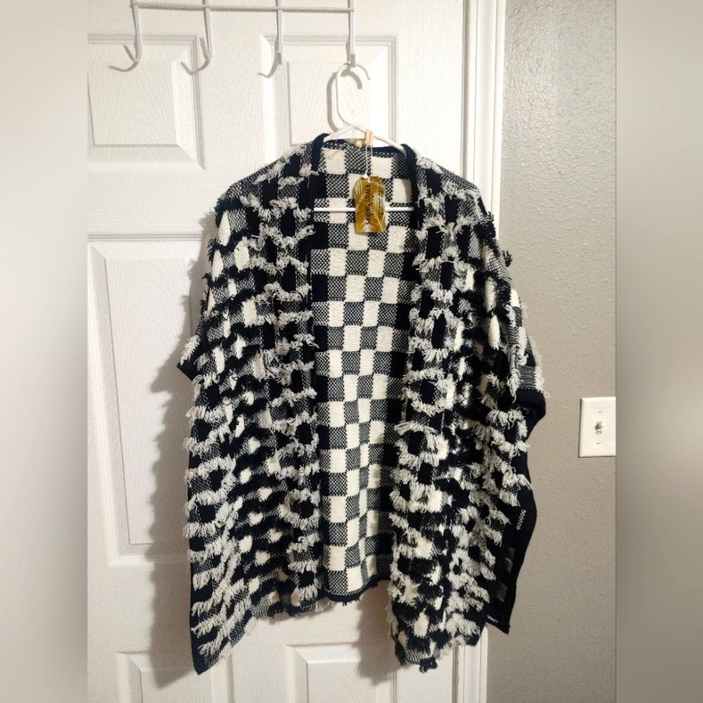 POL Brand, Medium, Black and white Shawl